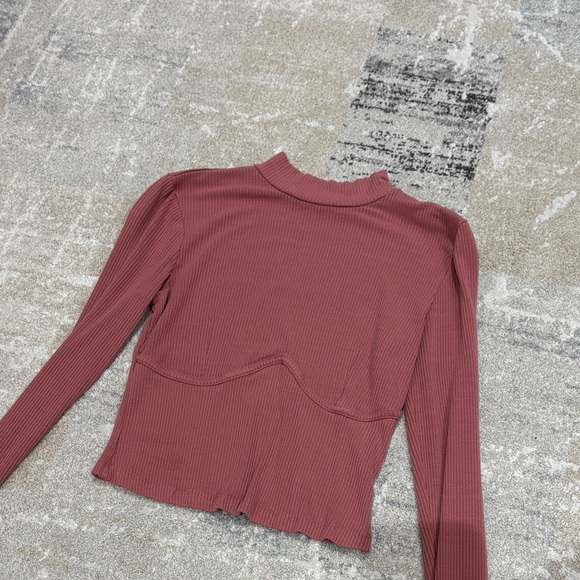 Dynamite Ribbed Long Sleeve Top - Picture 2 of 4